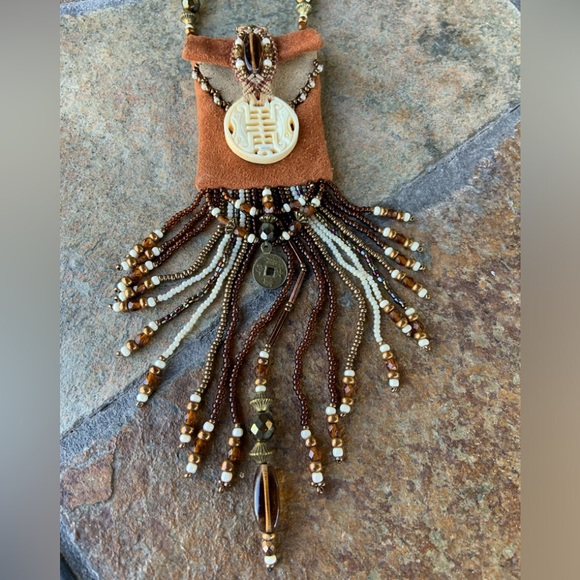 Native American Deerskin Leather Bead & Ivory  Fringed Pouch Bag Necklace - Picture 8 of 13